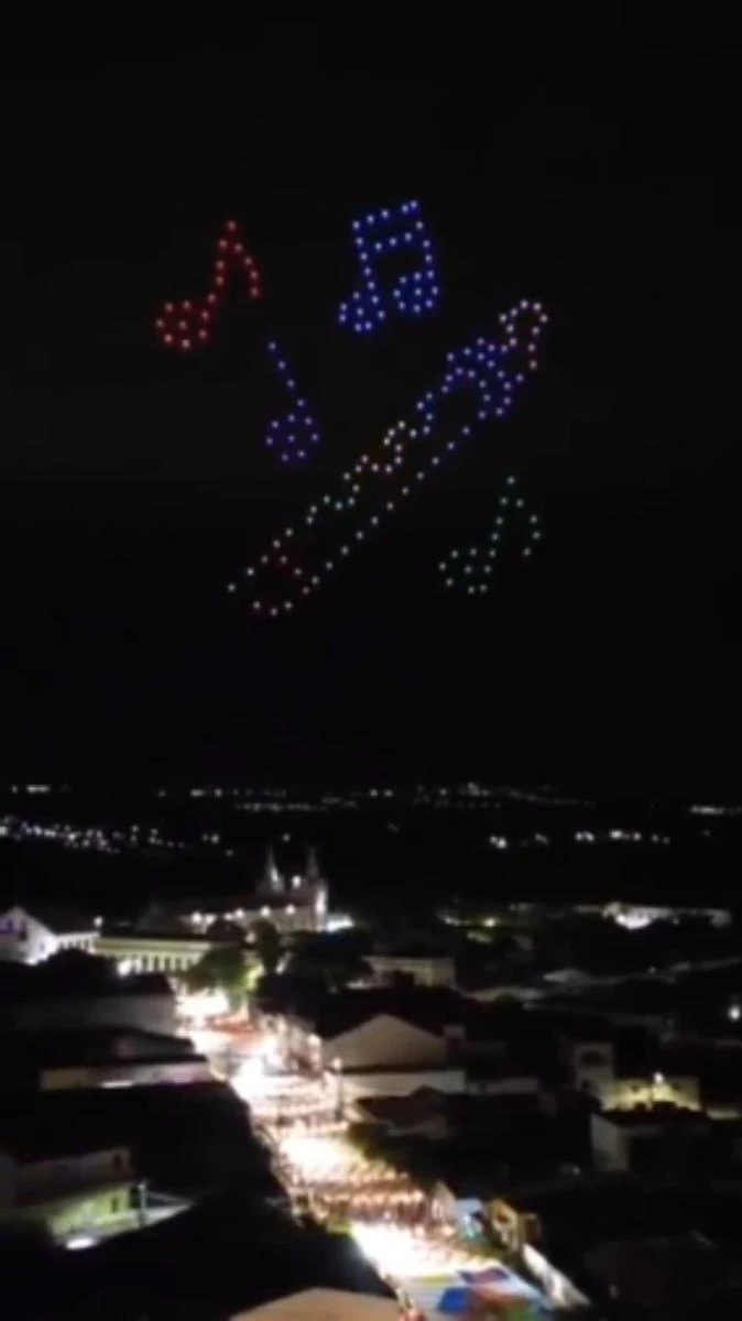 siriusdrone-show-de-drones3